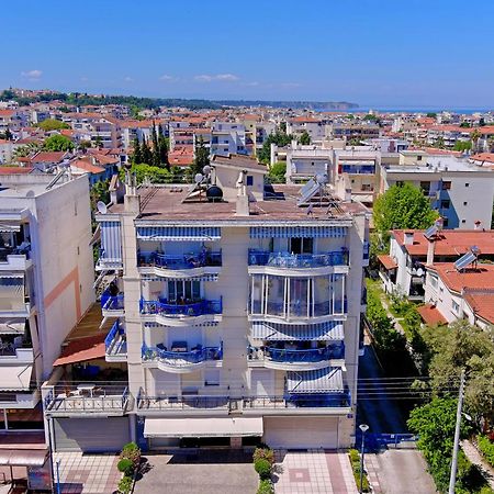 Lovely And Sunny Apartament 300M From Beach!! Переа Экстерьер фото