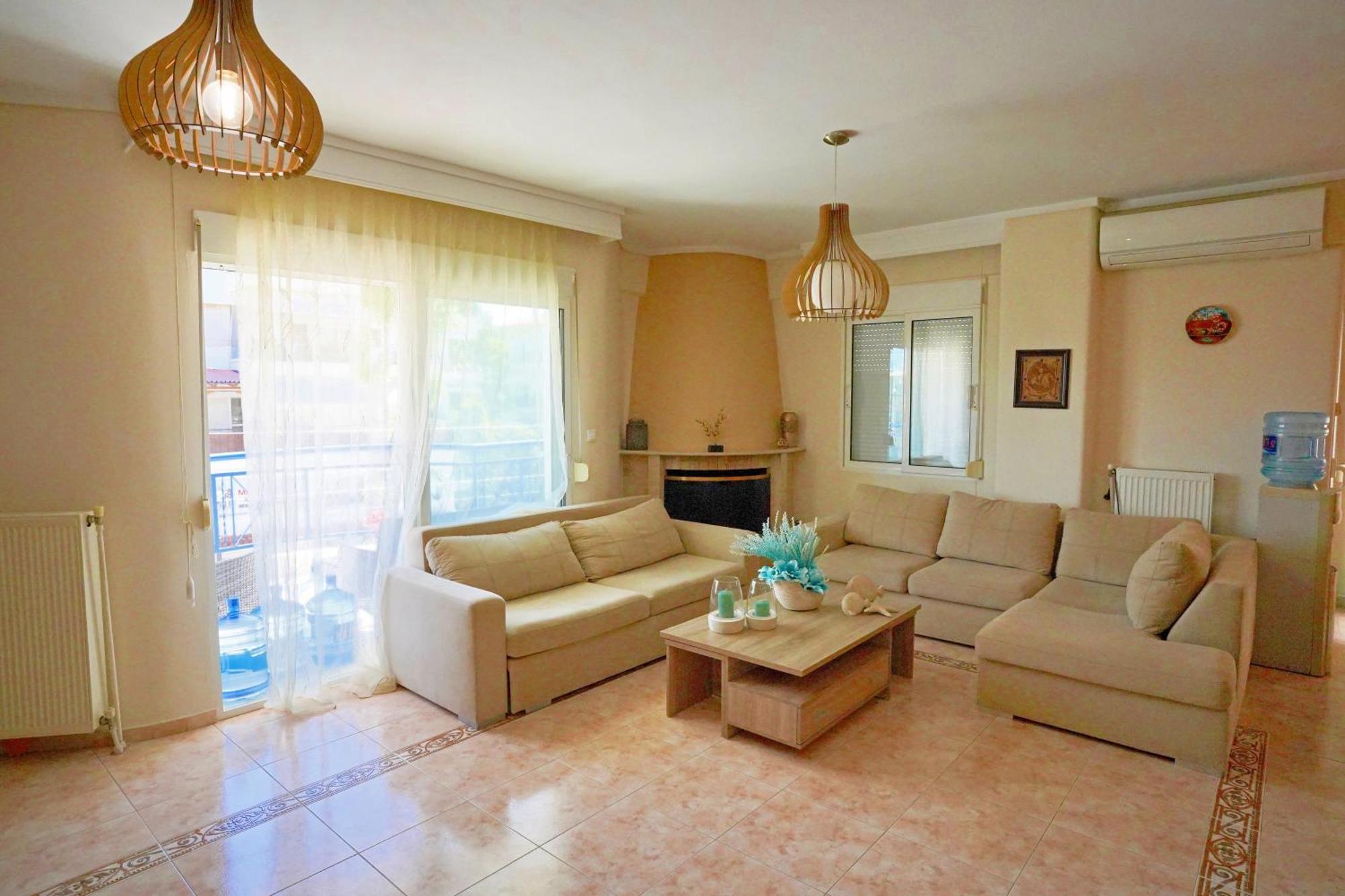 Lovely And Sunny Apartament 300M From Beach!! Переа Экстерьер фото